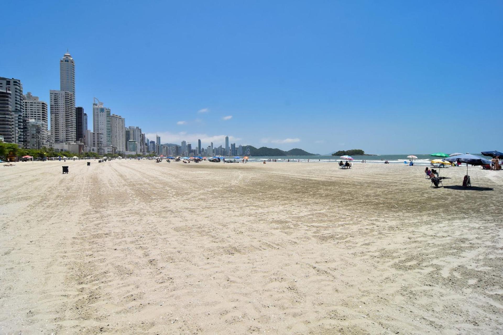 Apto No Centro De Cr9789 Apartamento Balneario Camboriu